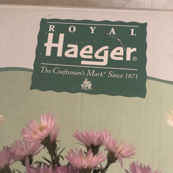 Vintage HAEGAR Ceramic Vases - Picture 5 of 8